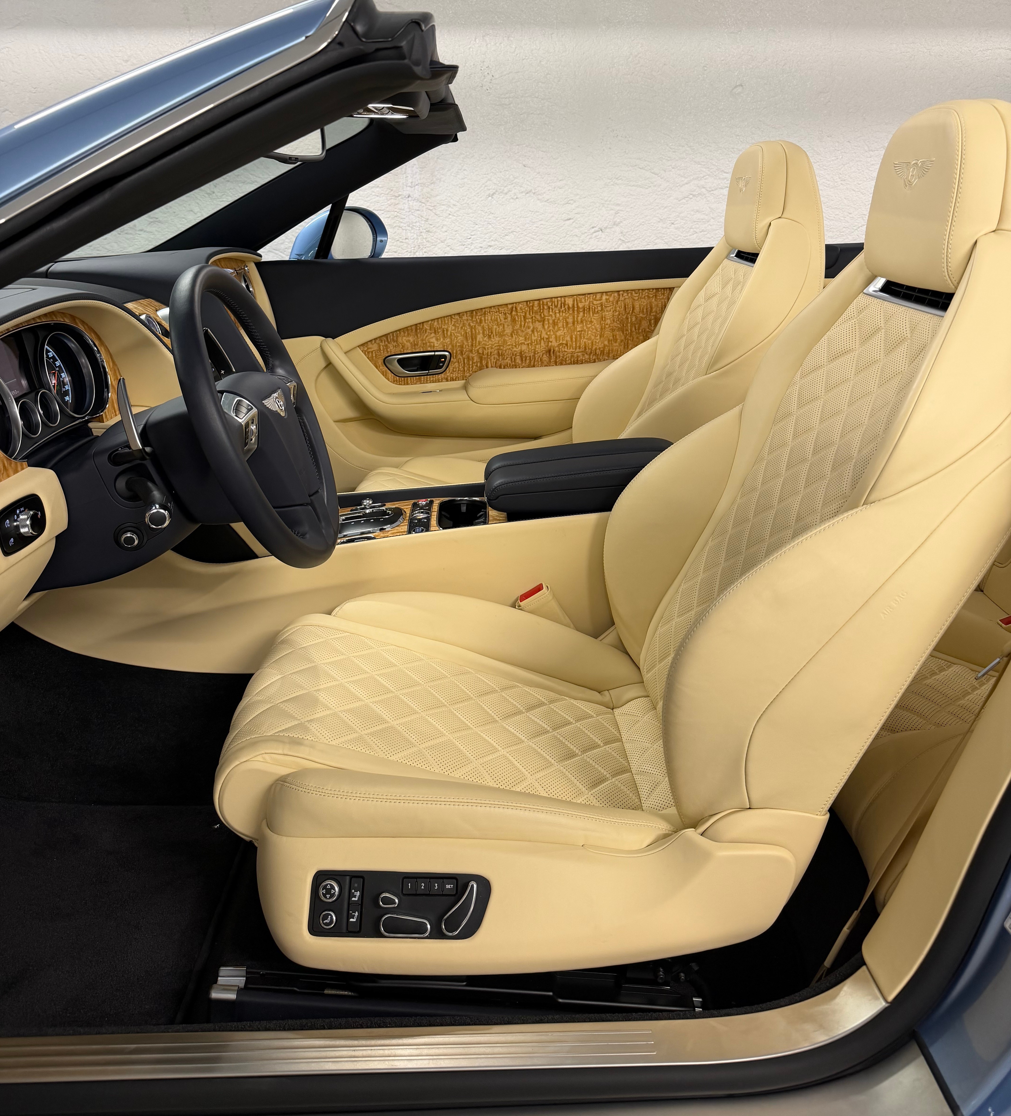 Image BENTLEY CONTINENTAL Continental GTC 4.0 V8 S