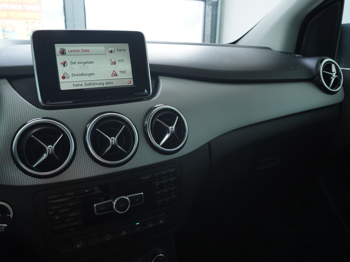 MERCEDES-BENZ B 200 7G-DCT-image-5