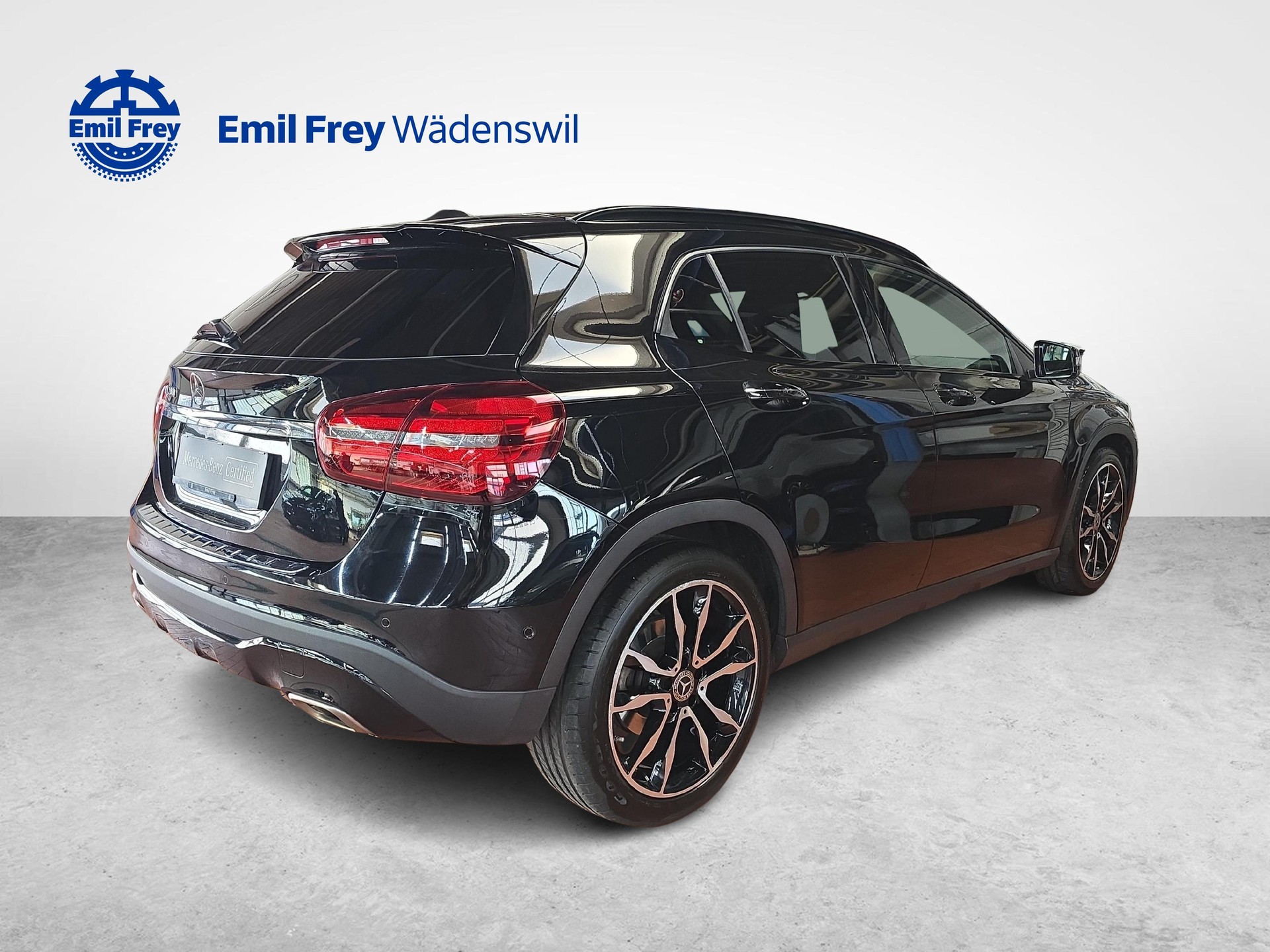 MERCEDES-BENZ GLA 200 Night Star Urban Line-image-3