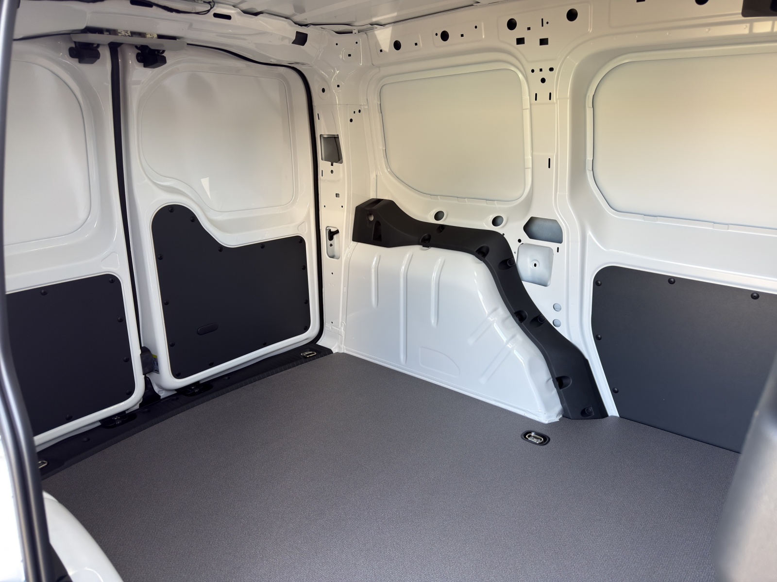 VW Caddy Cargo 1.5 TSI-image-11