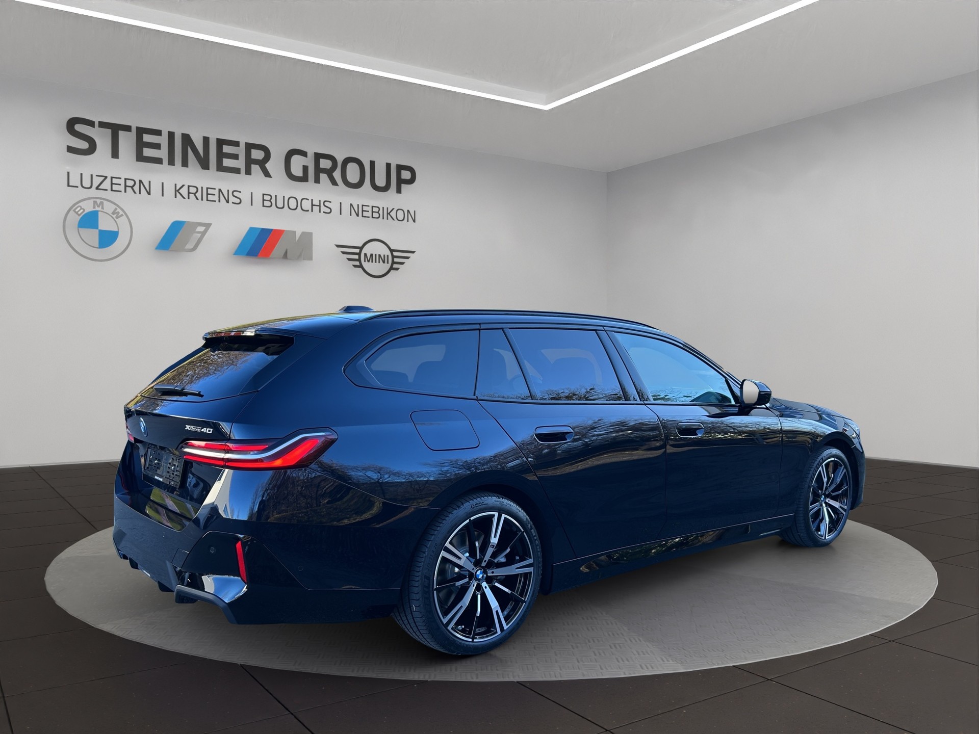 BMW i5 xDrive 40 Touring M Sport-image-4