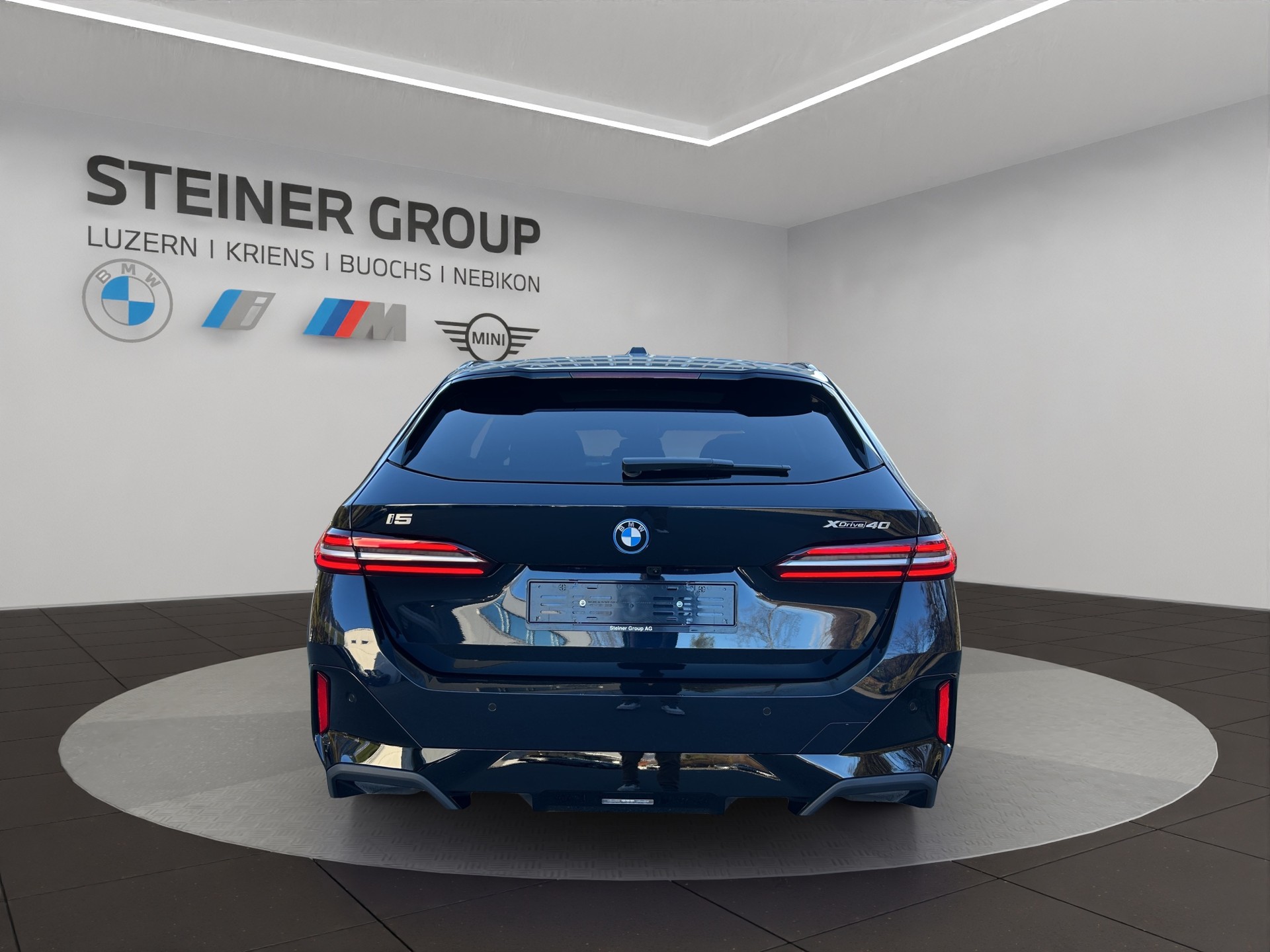 BMW i5 xDrive 40 Touring M Sport-image-5
