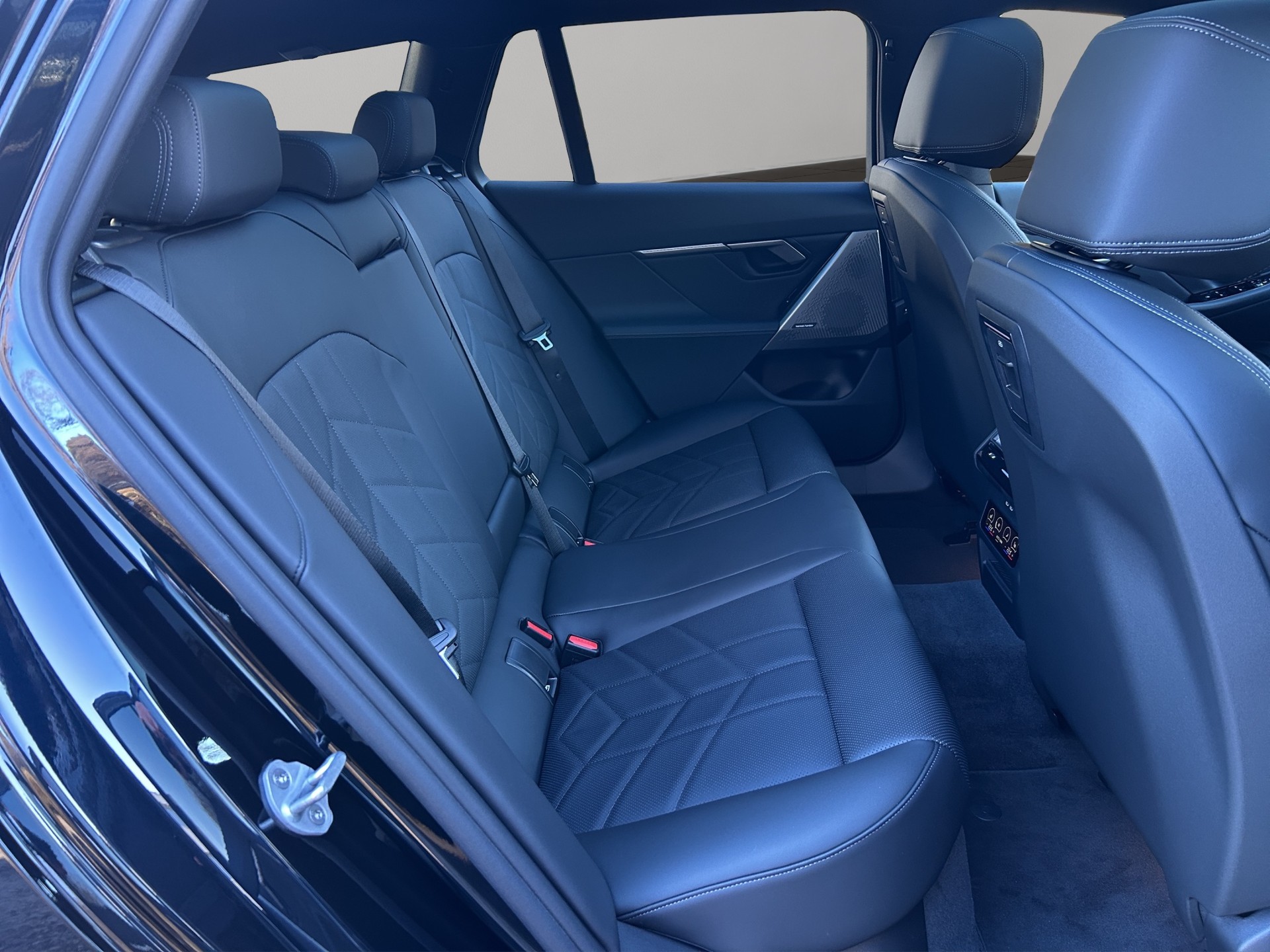 BMW i5 xDrive 40 Touring M Sport-image-20
