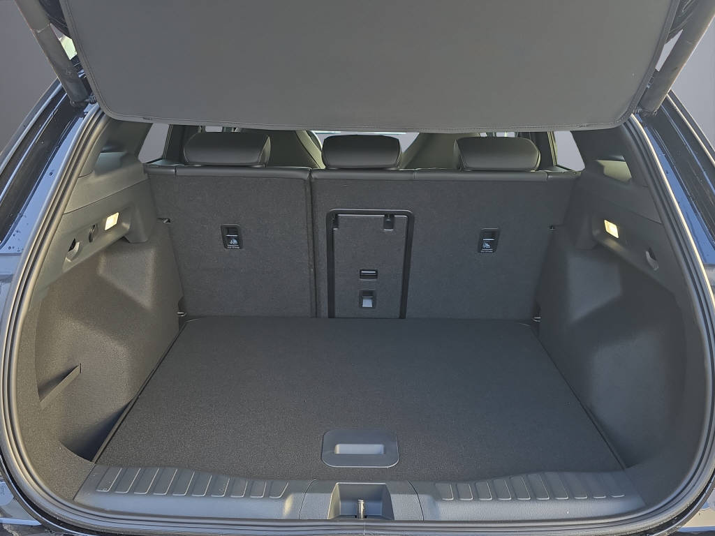 FORD Explorer Extended Range AWD-image-14