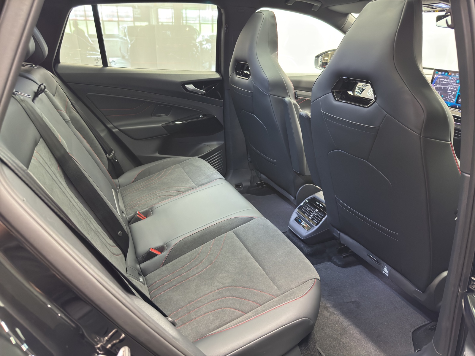VW ID.4 GTX United 4motion-image-9