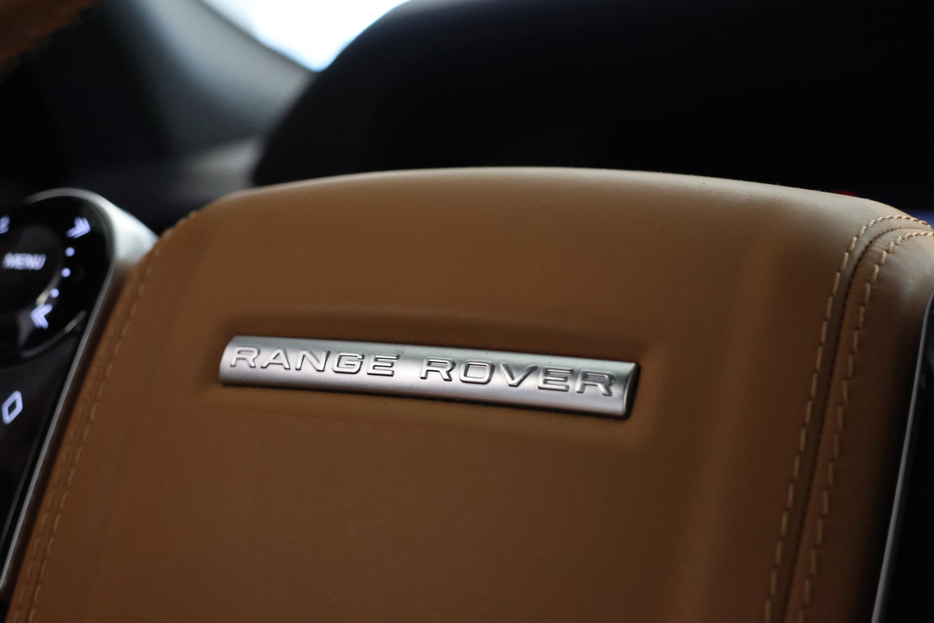 LAND ROVER Range Rover Velar P 300 Automatic *Heade-up* *Panoaramadach* *Meridian Musikanlage* *R-Dynamic-image-28