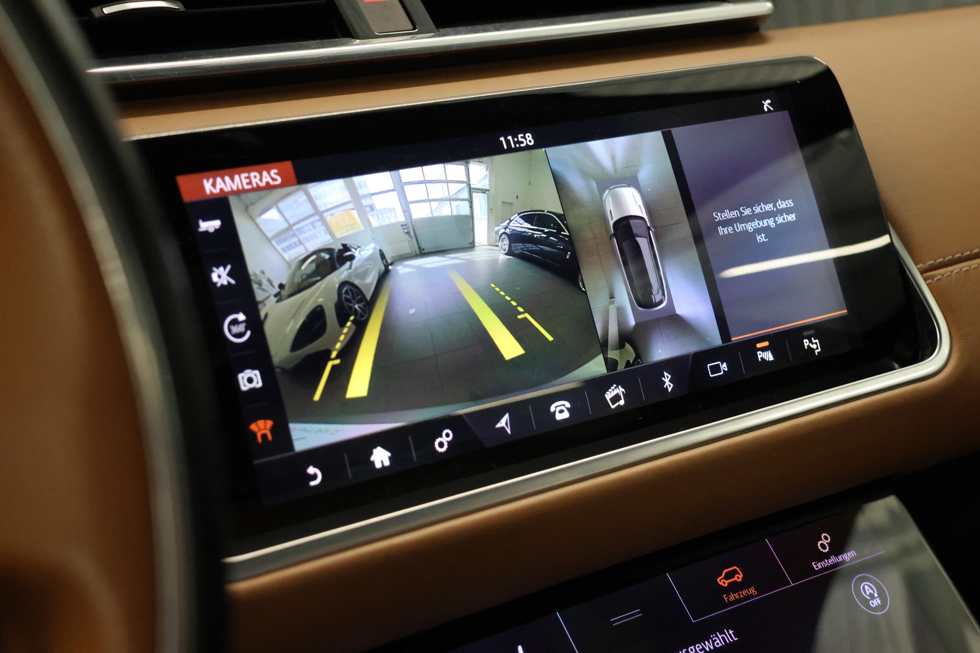 LAND ROVER Range Rover Velar P 300 Automatic *Heade-up* *Panoaramadach* *Meridian Musikanlage* *R-Dynamic-image-23