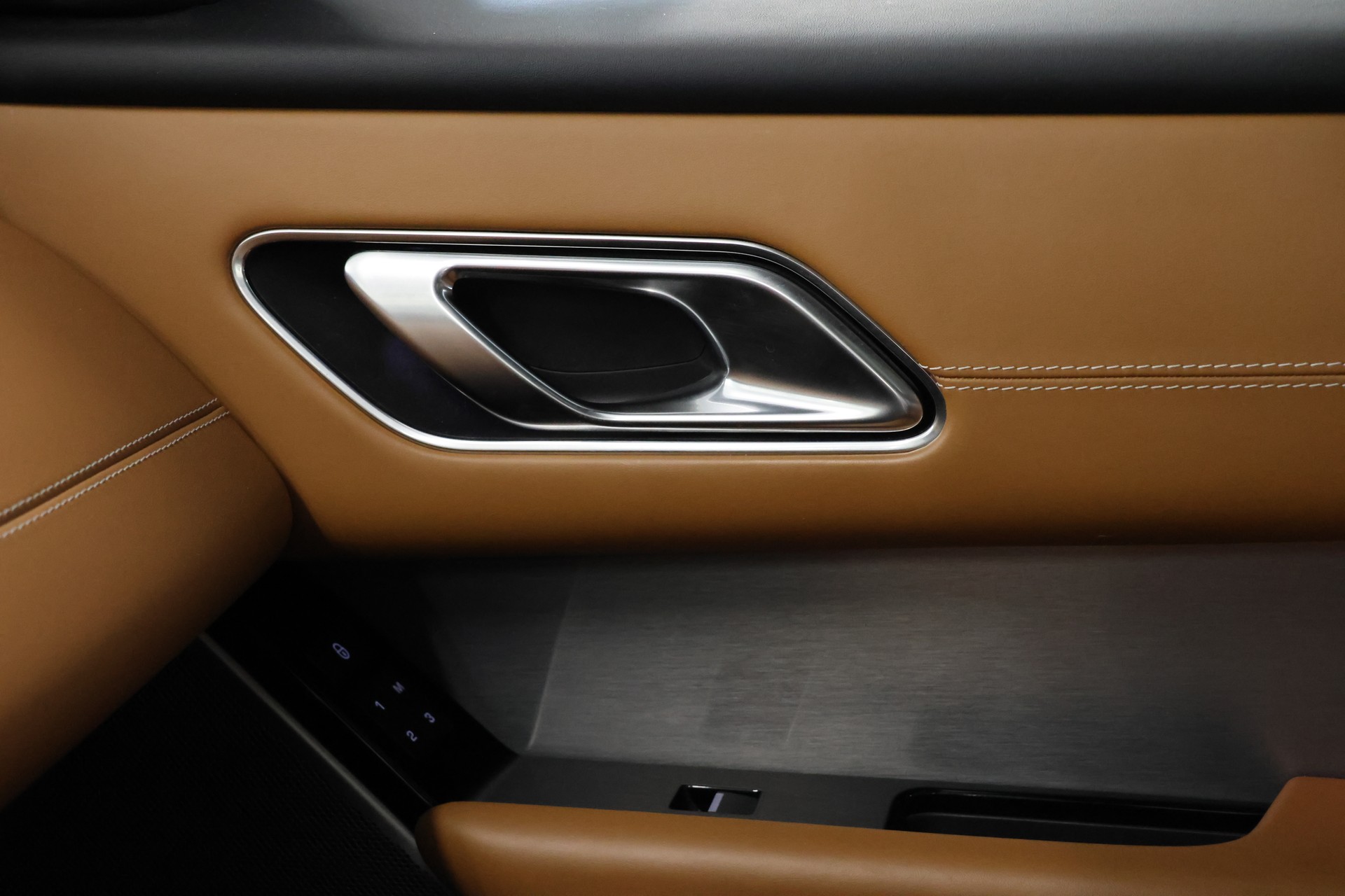 LAND ROVER Range Rover Velar P 300 Automatic *Heade-up* *Panoaramadach* *Meridian Musikanlage* *R-Dynamic-image-27
