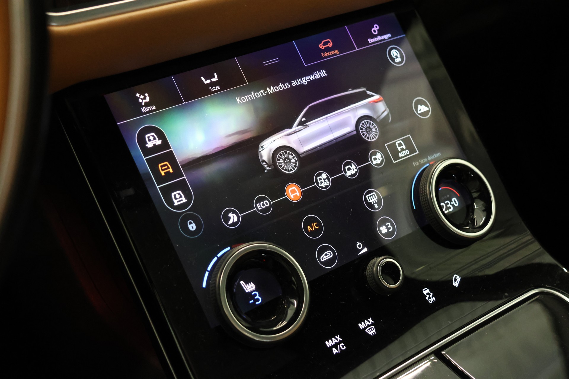 LAND ROVER Range Rover Velar P 300 Automatic *Heade-up* *Panoaramadach* *Meridian Musikanlage* *R-Dynamic-image-24
