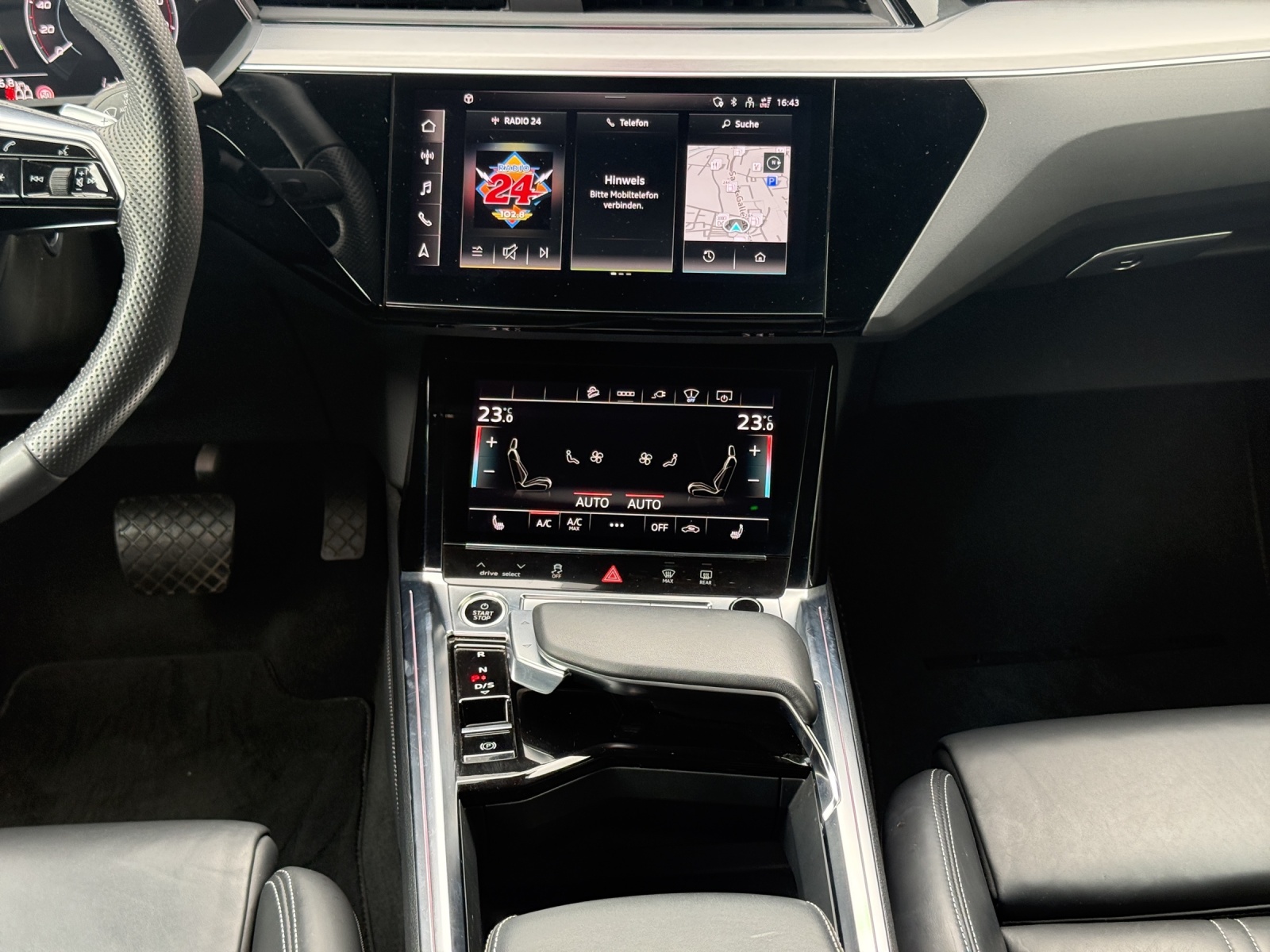 AUDI e-tron 55 Sportback S Line Black Edition quattro-image-11