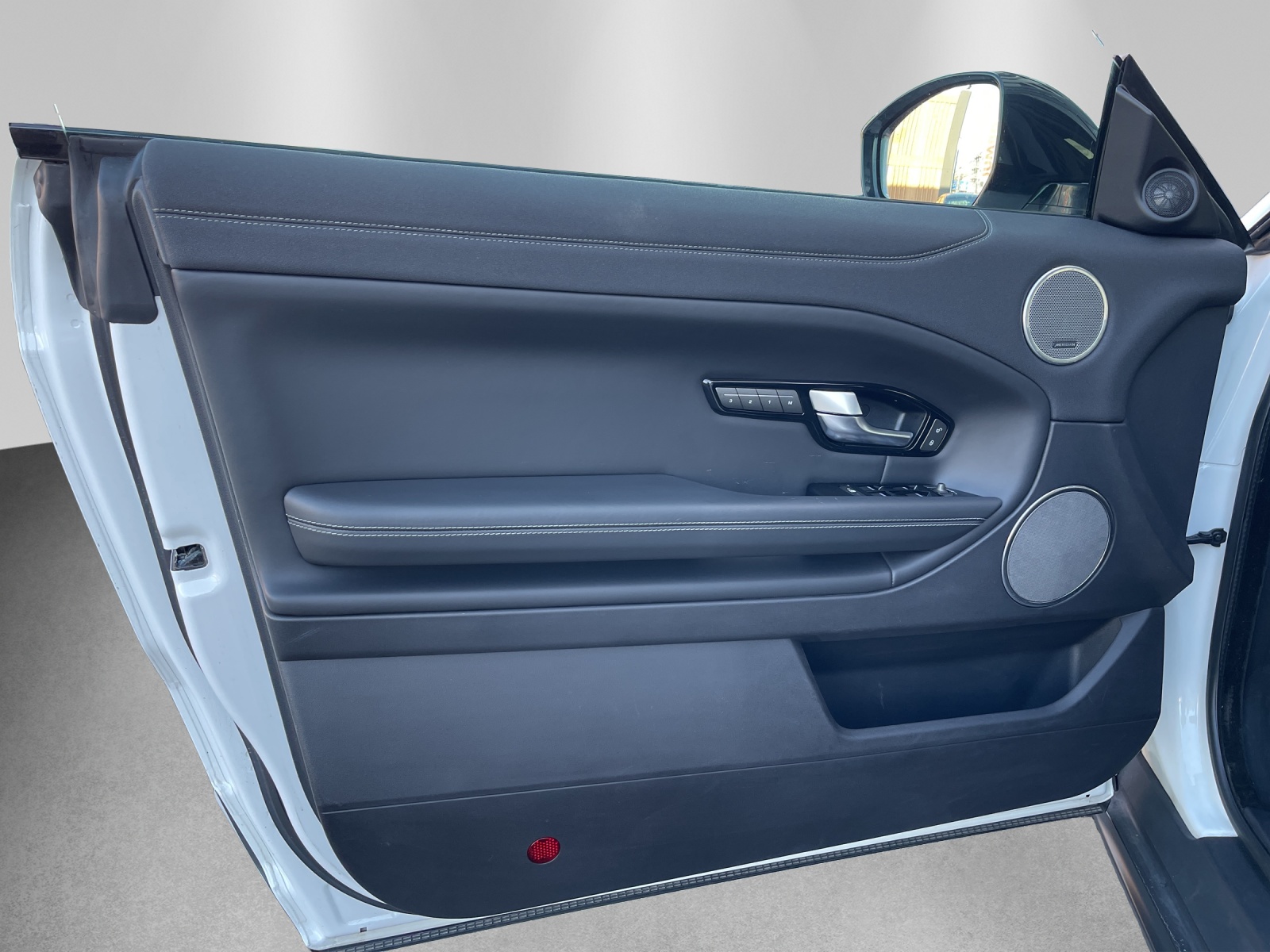 LAND ROVER Range Rover Evoque Convert. 2.0Si4 HSE Dynamic AT9-image-7