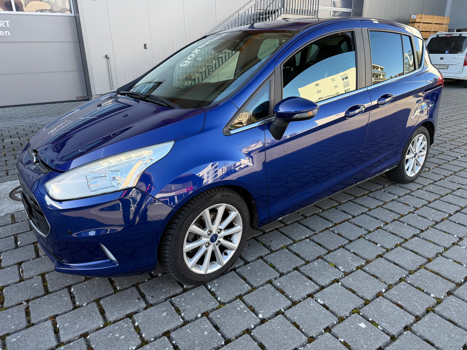 FORD B-MAX-image-4
