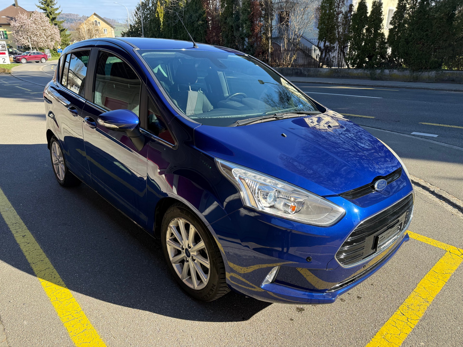 FORD B-MAX-image-0