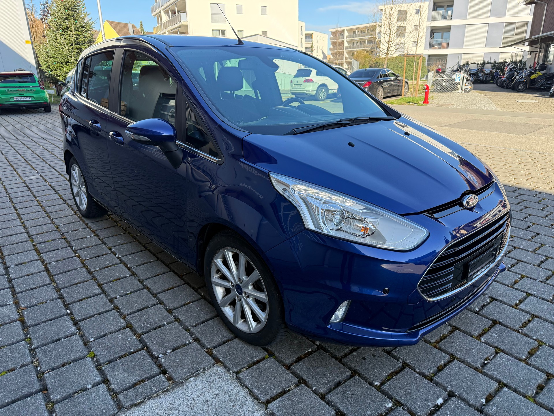 FORD B-MAX-image-2