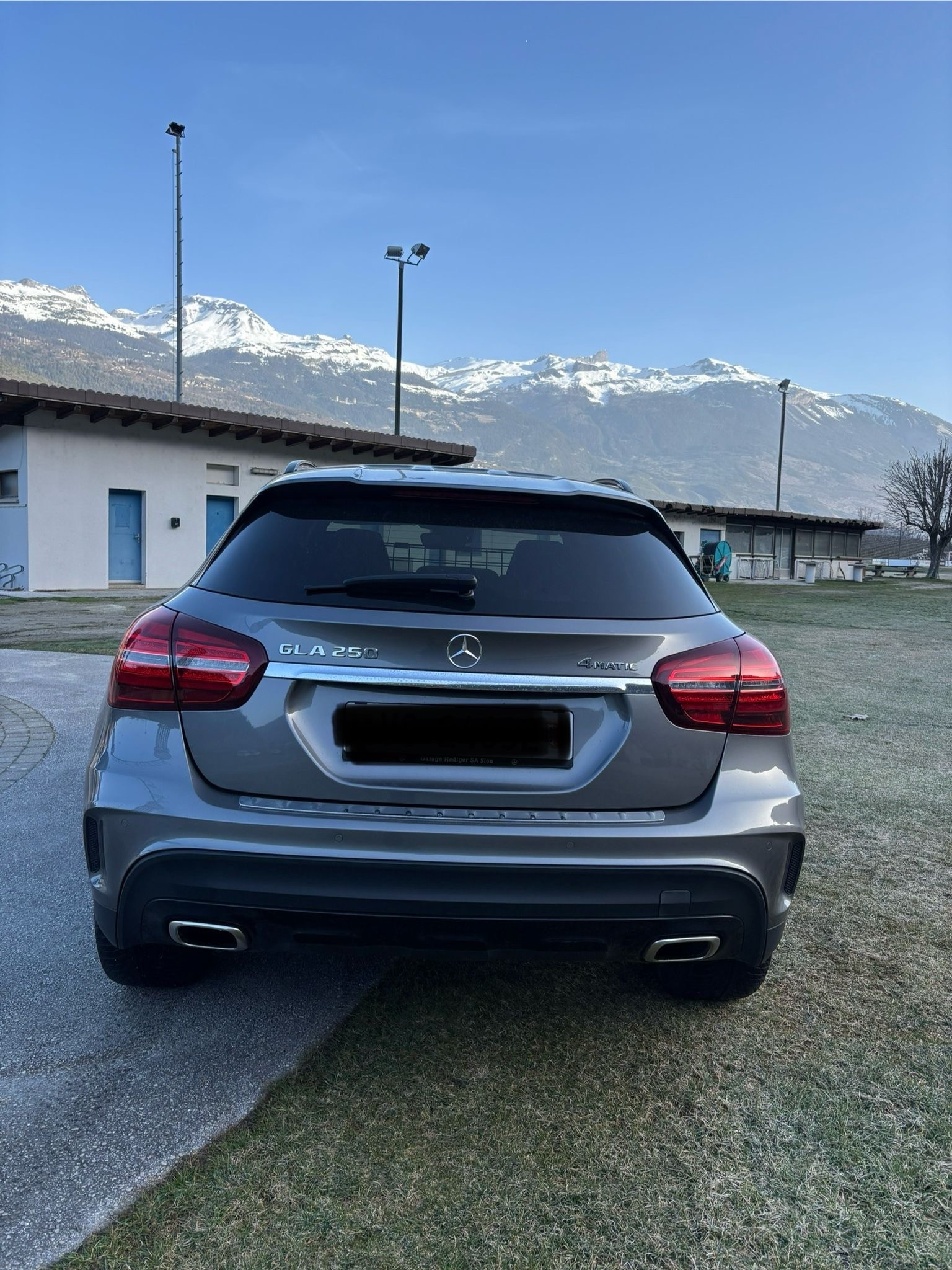 MERCEDES-BENZ GLA 250 AMG Line 4Matic 7G-DCT-image-7