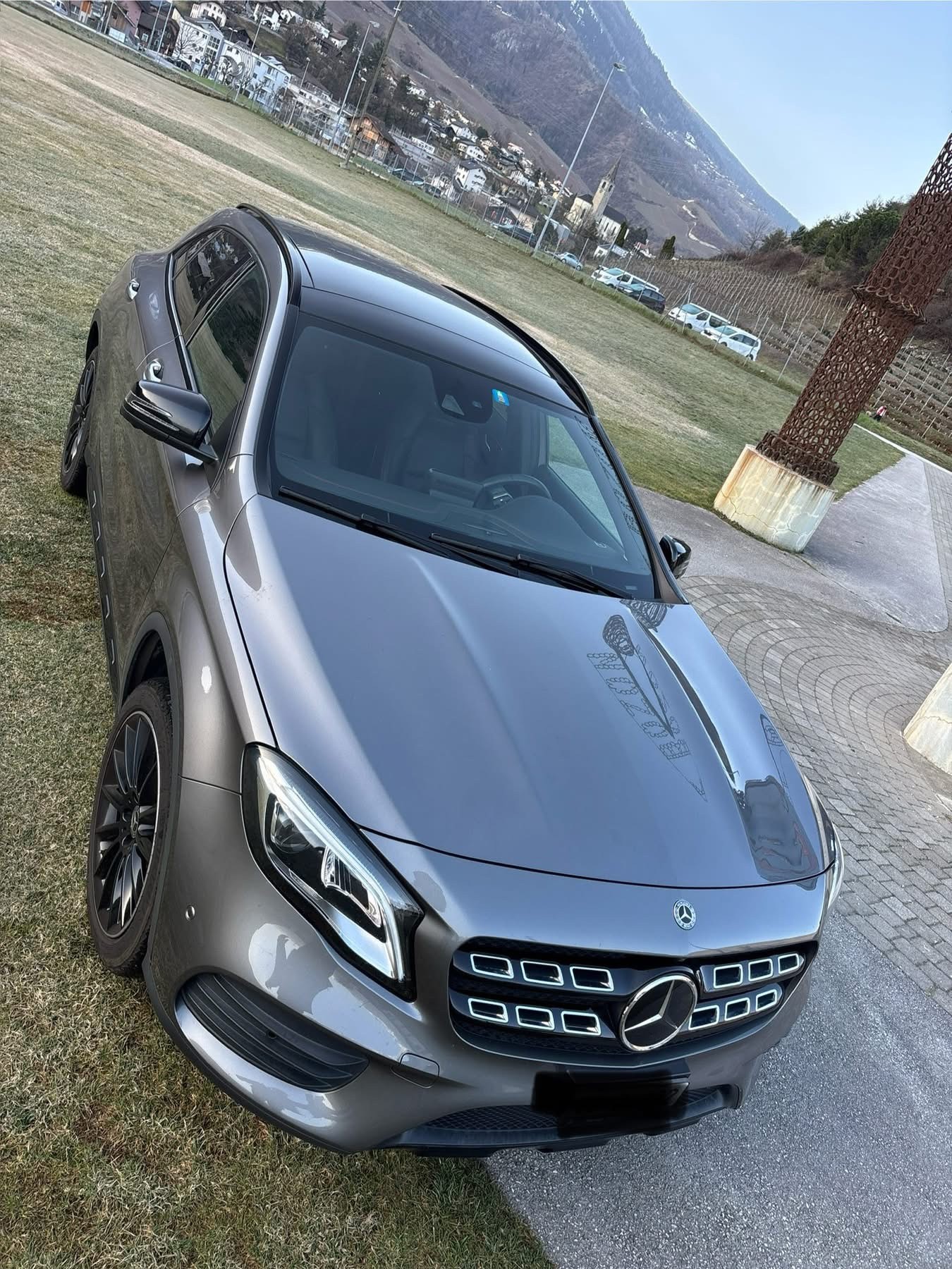 MERCEDES-BENZ GLA 250 AMG Line 4Matic 7G-DCT-image-2