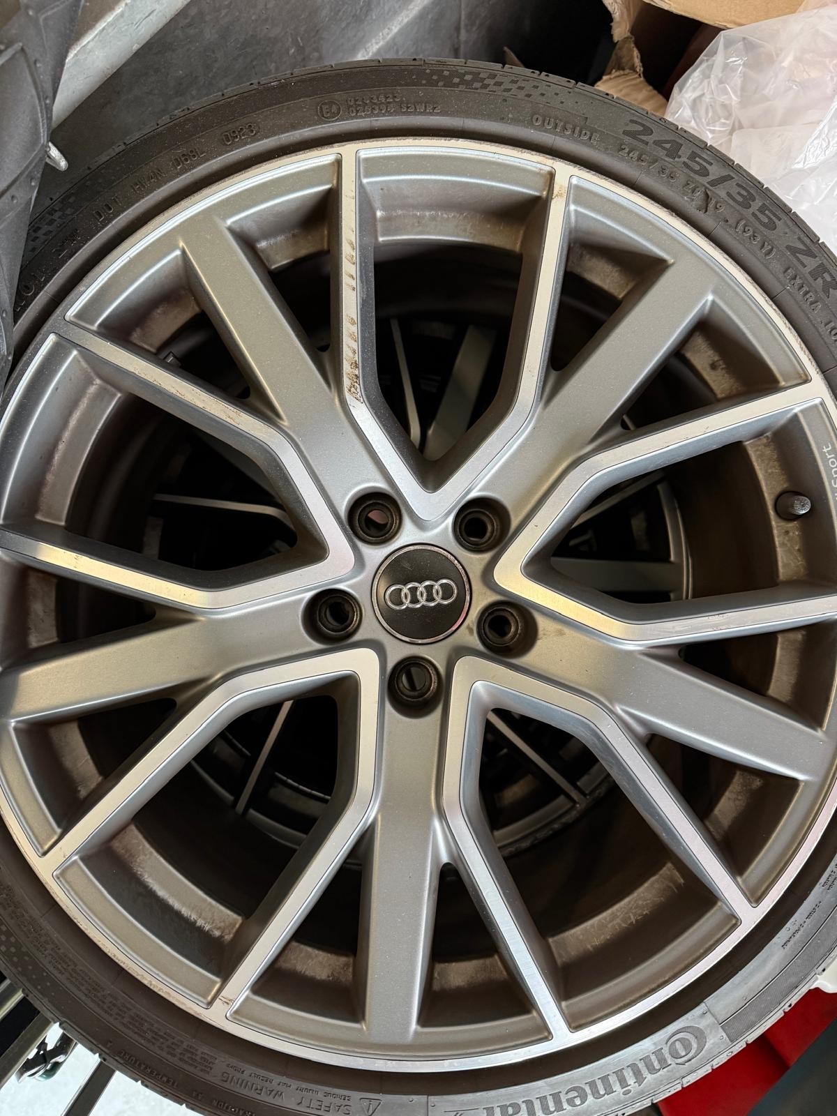 AUDI A4 Avant 40 TDI Sport Attraction quattro S-tronic-image-14