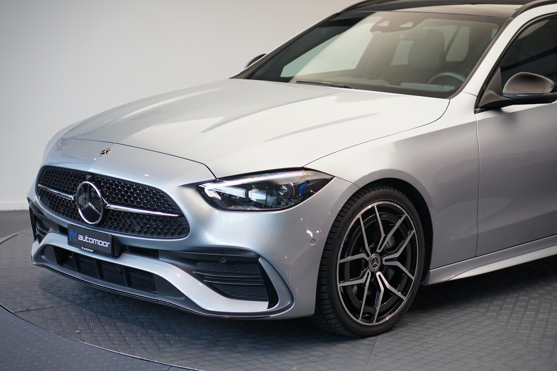 MERCEDES-BENZ C 220 d T 4Matic AMG Line *CH-Fahrzeug* *AHK*-image-35