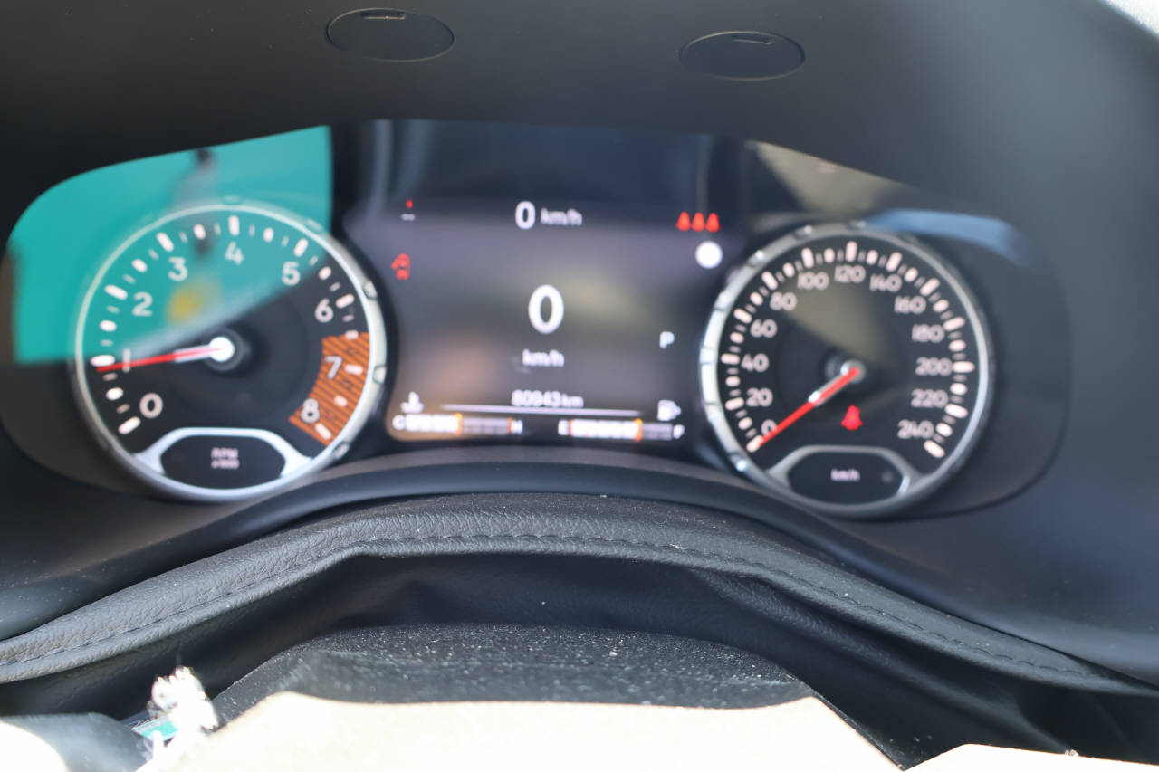 JEEP Renegade 1.3 Turbo S AWD-image-10