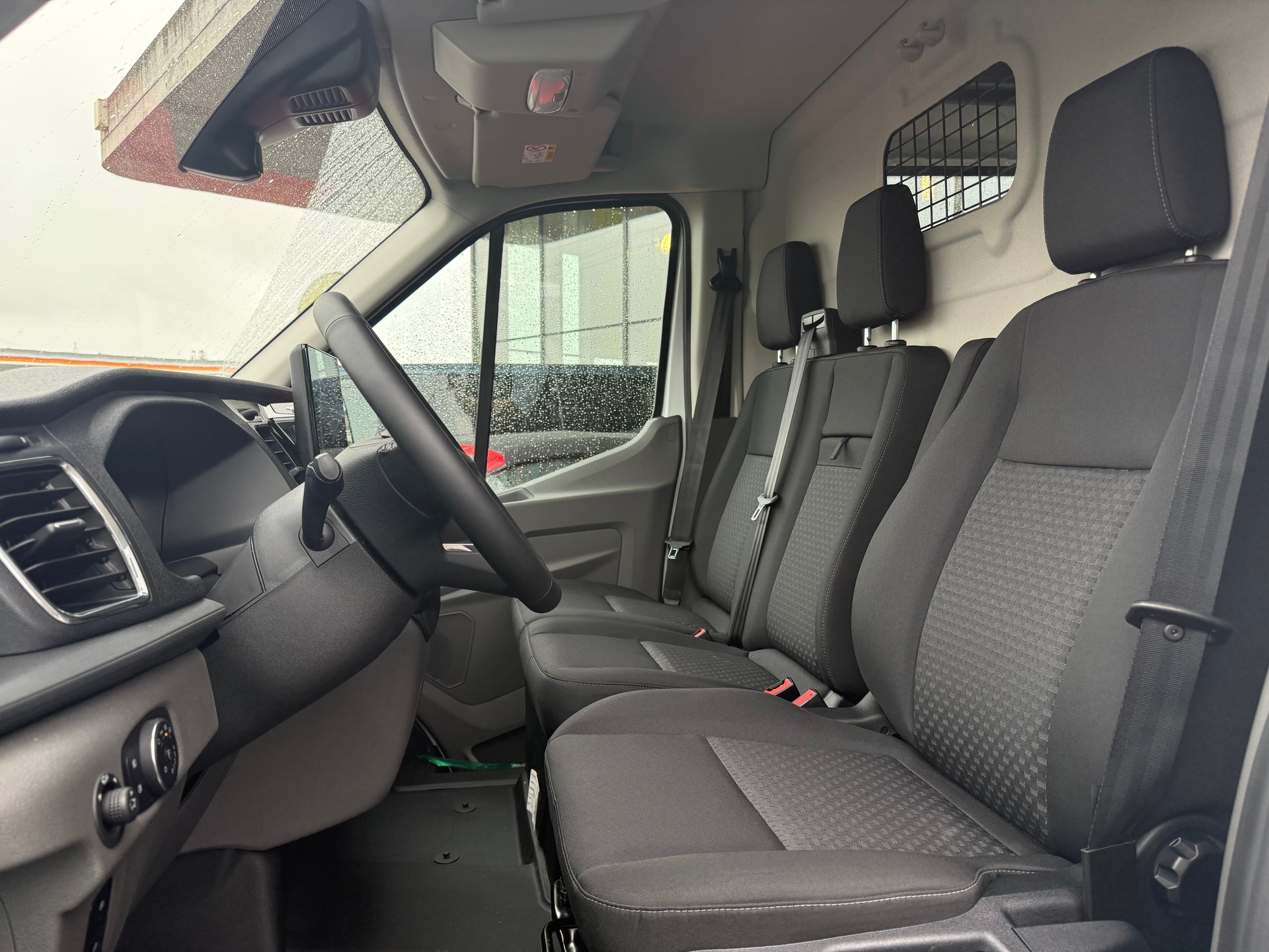 FORD Transit Van 350 L2 Trend 2.0 TDCi 130 FWD-image-8