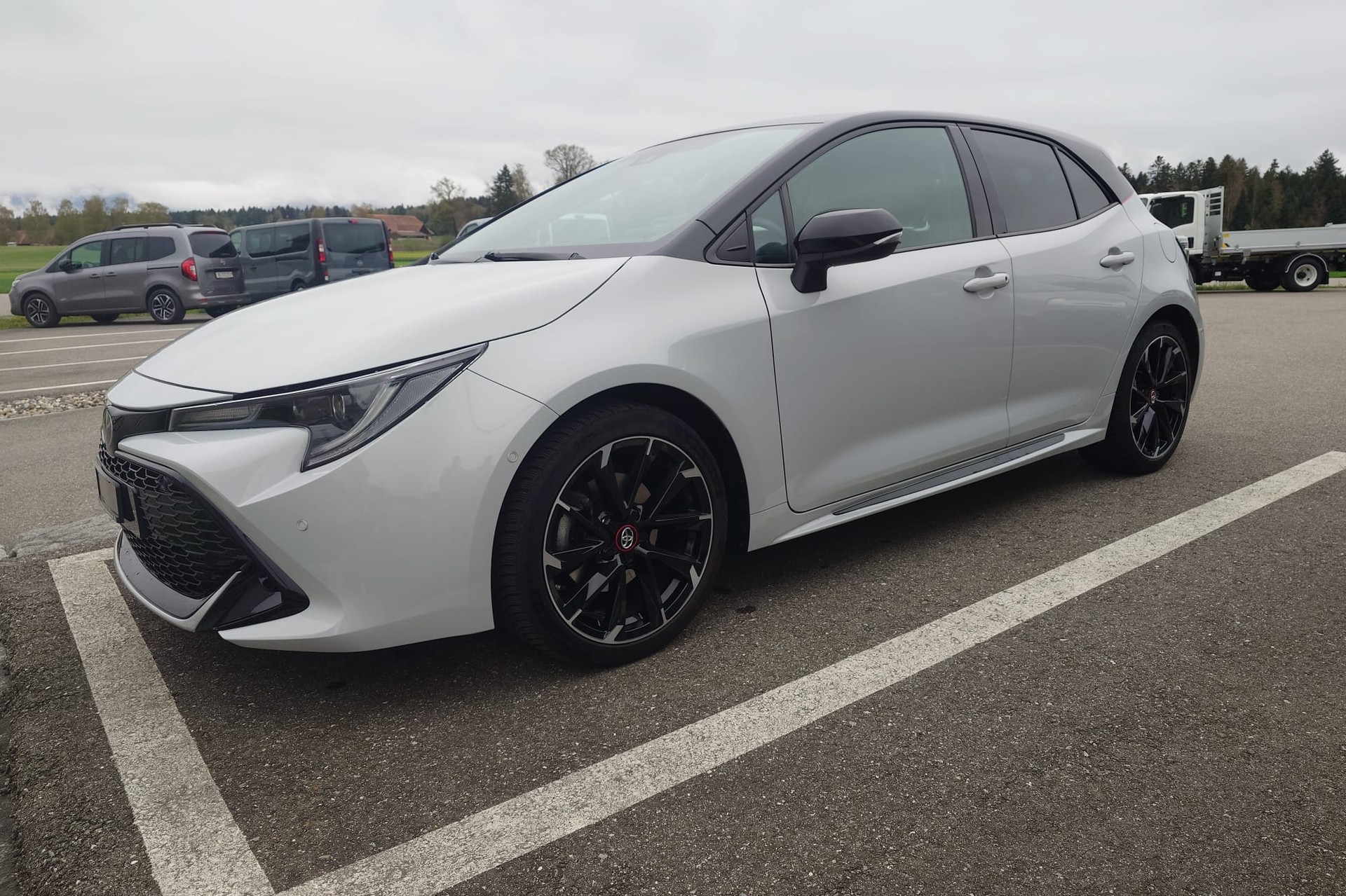 TOYOTA Corolla 2.0 HSD GR-S-image-3