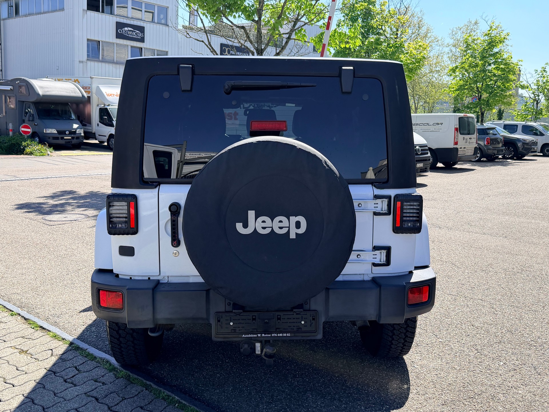 JEEP Wrangler 3.6 Sahara Automatic hardtop-image-3