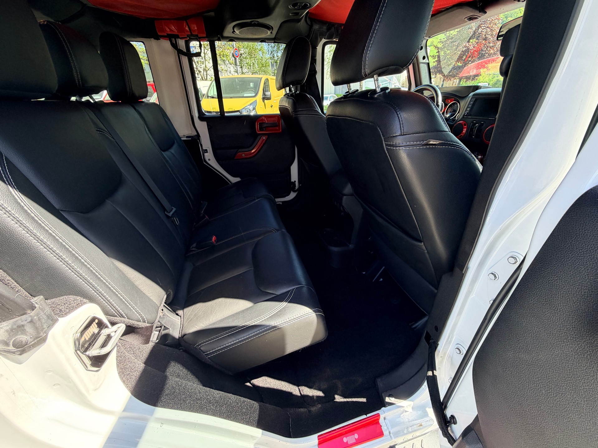 JEEP Wrangler 3.6 Sahara Automatic hardtop-image-11