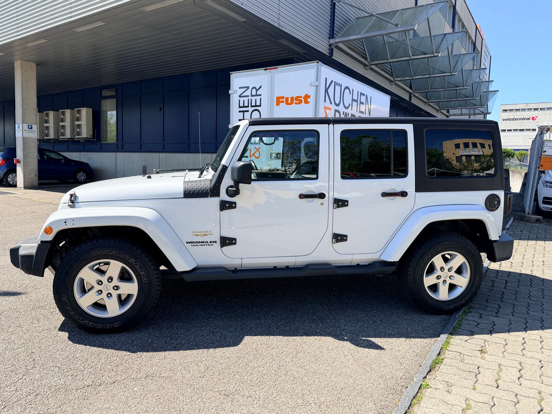 JEEP Wrangler 3.6 Sahara Automatic hardtop-image-5
