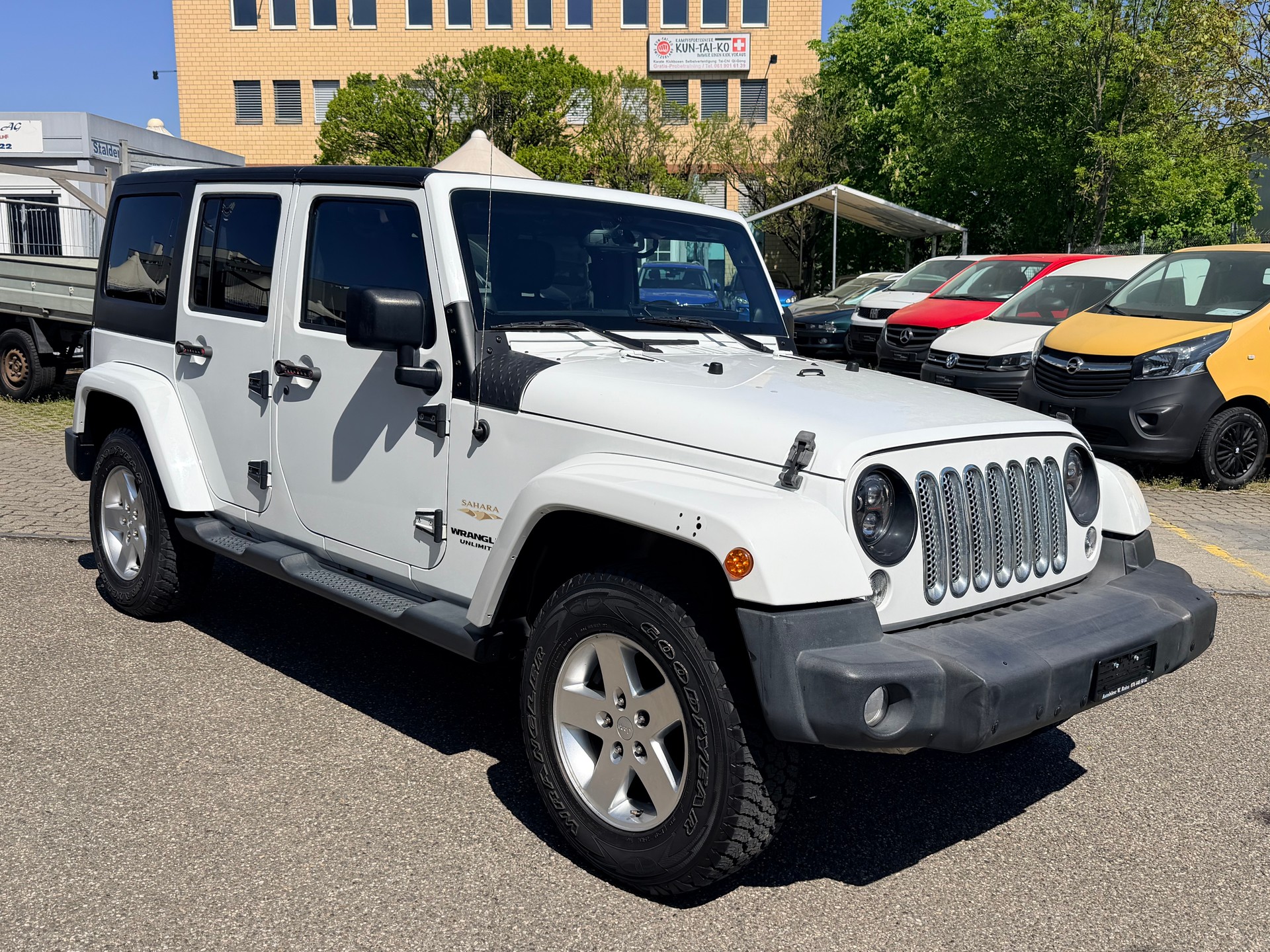 JEEP Wrangler 3.6 Sahara Automatic hardtop-image-0