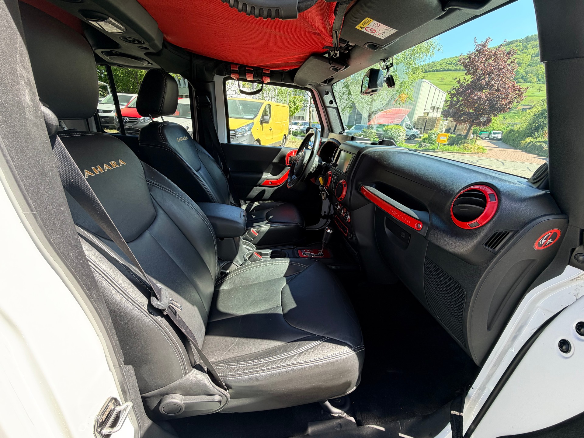JEEP Wrangler 3.6 Sahara Automatic hardtop-image-9