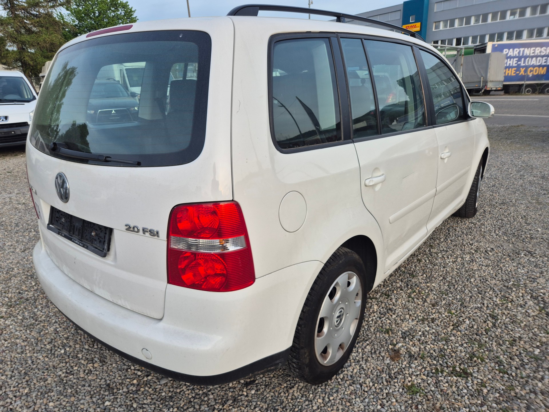VW TOURAN-image-3