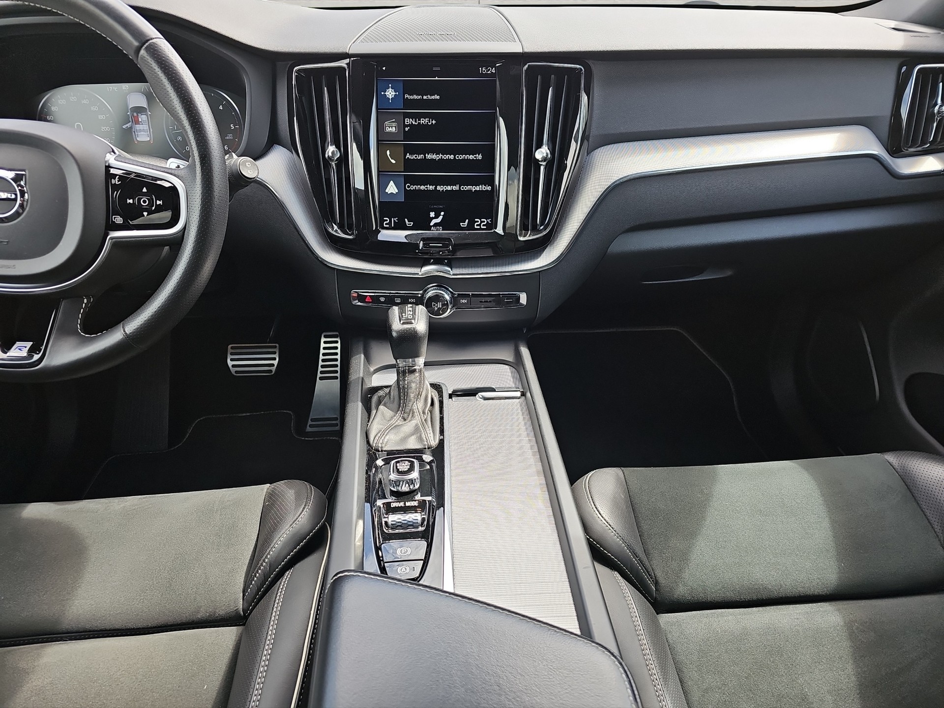 VOLVO XC60 2.0 D5 R-Design AWD-image-9