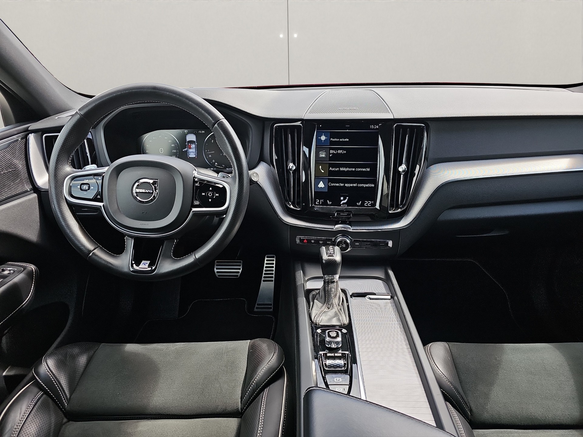 VOLVO XC60 2.0 D5 R-Design AWD-image-8