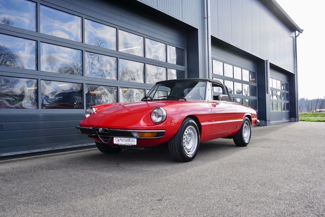 ALFA ROMEO 2000 Spider Veloce
