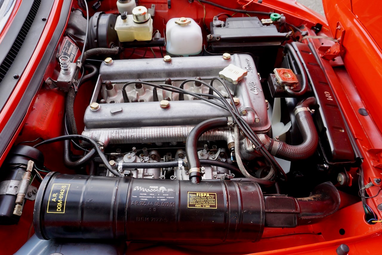 ALFA ROMEO 2000 Spider Veloce-image-10