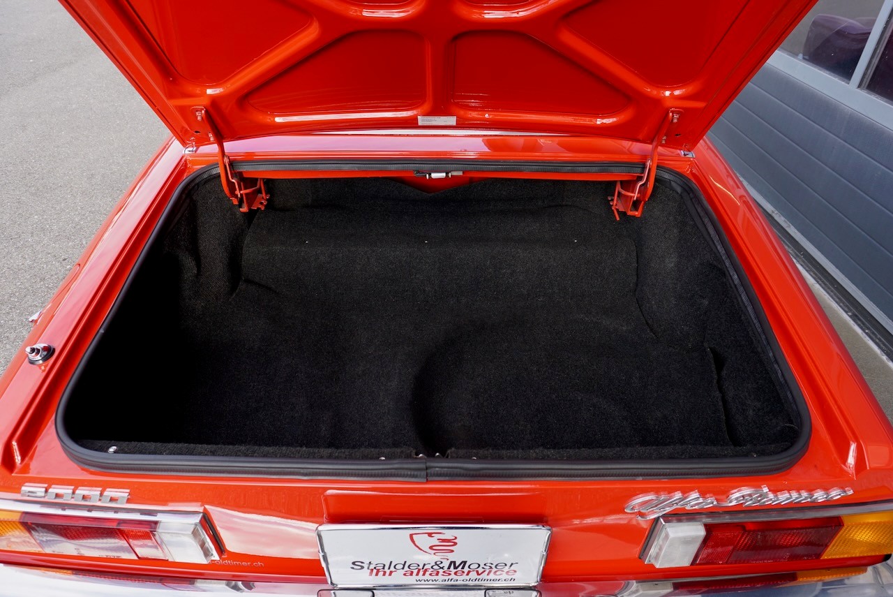 ALFA ROMEO 2000 Spider Veloce-image-15
