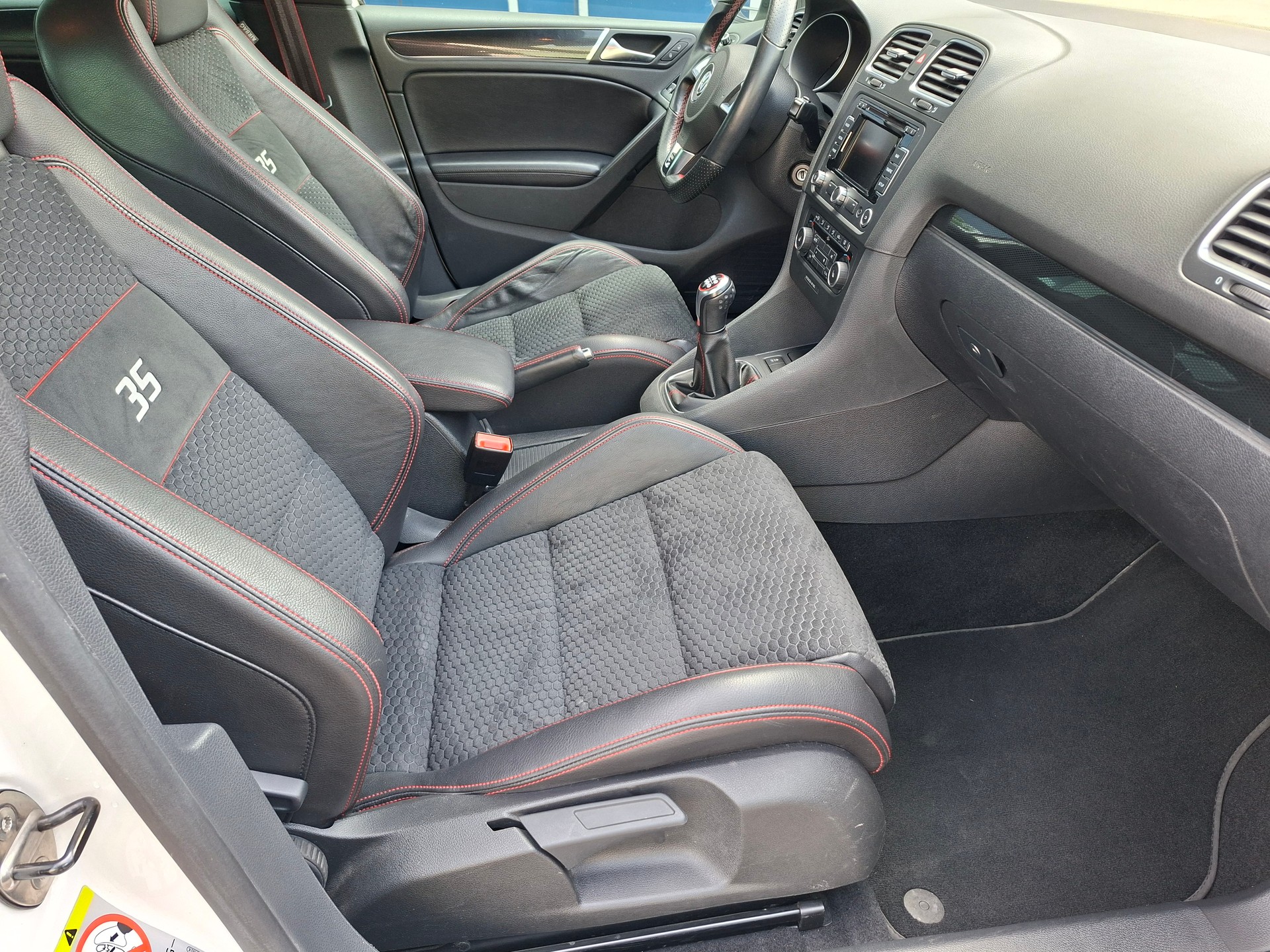 VW GOLF TSI GTI Edition 35-image-7
