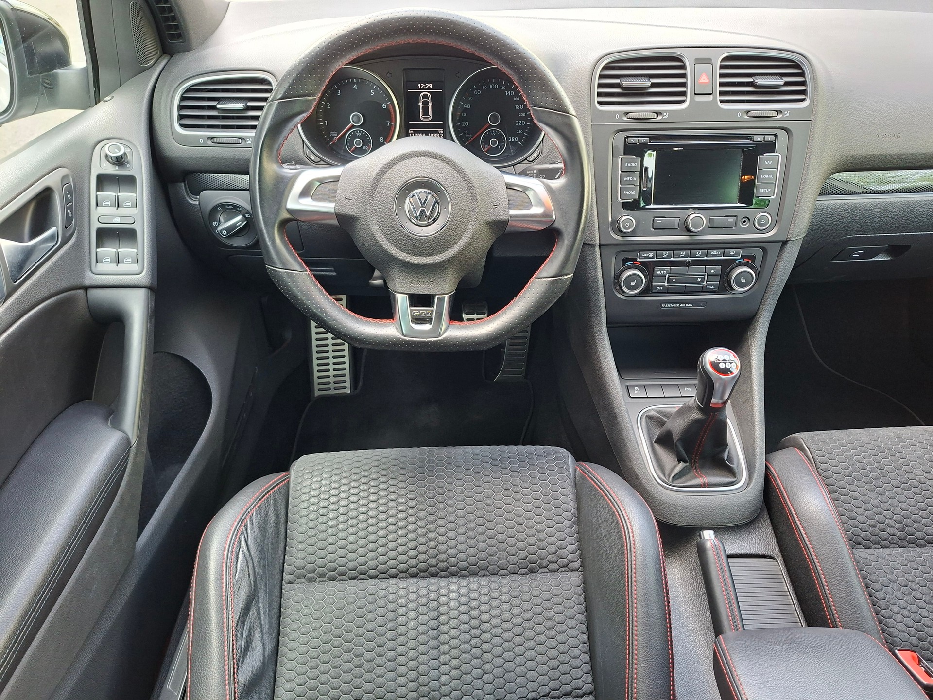 VW GOLF TSI GTI Edition 35-image-8