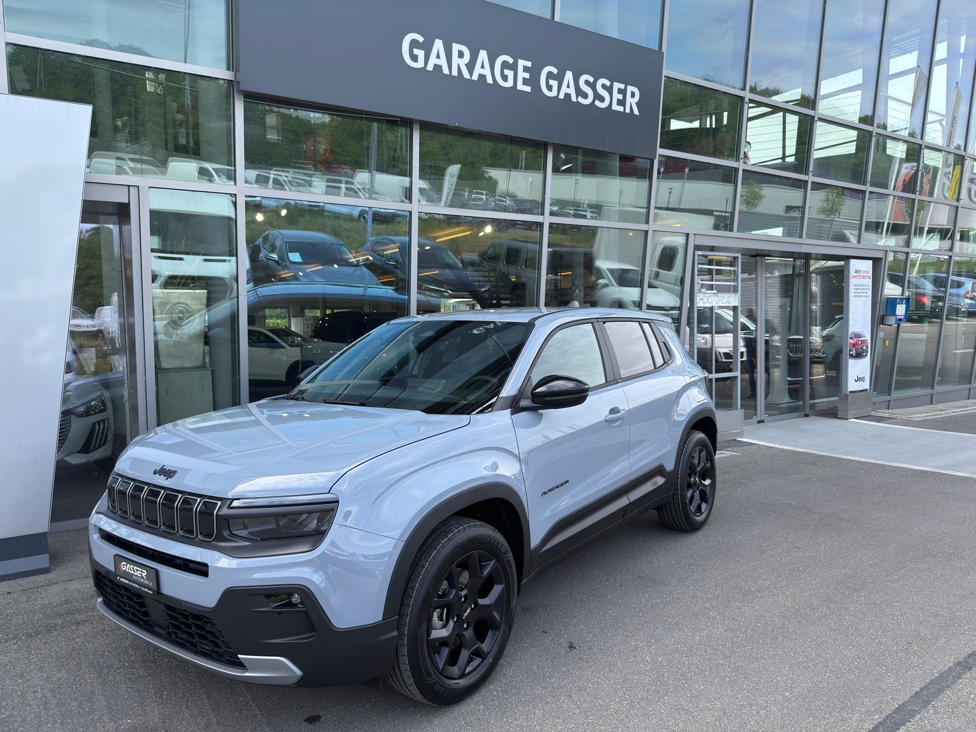 JEEP Avenger 1.2 Turbo MHEV Black Edition