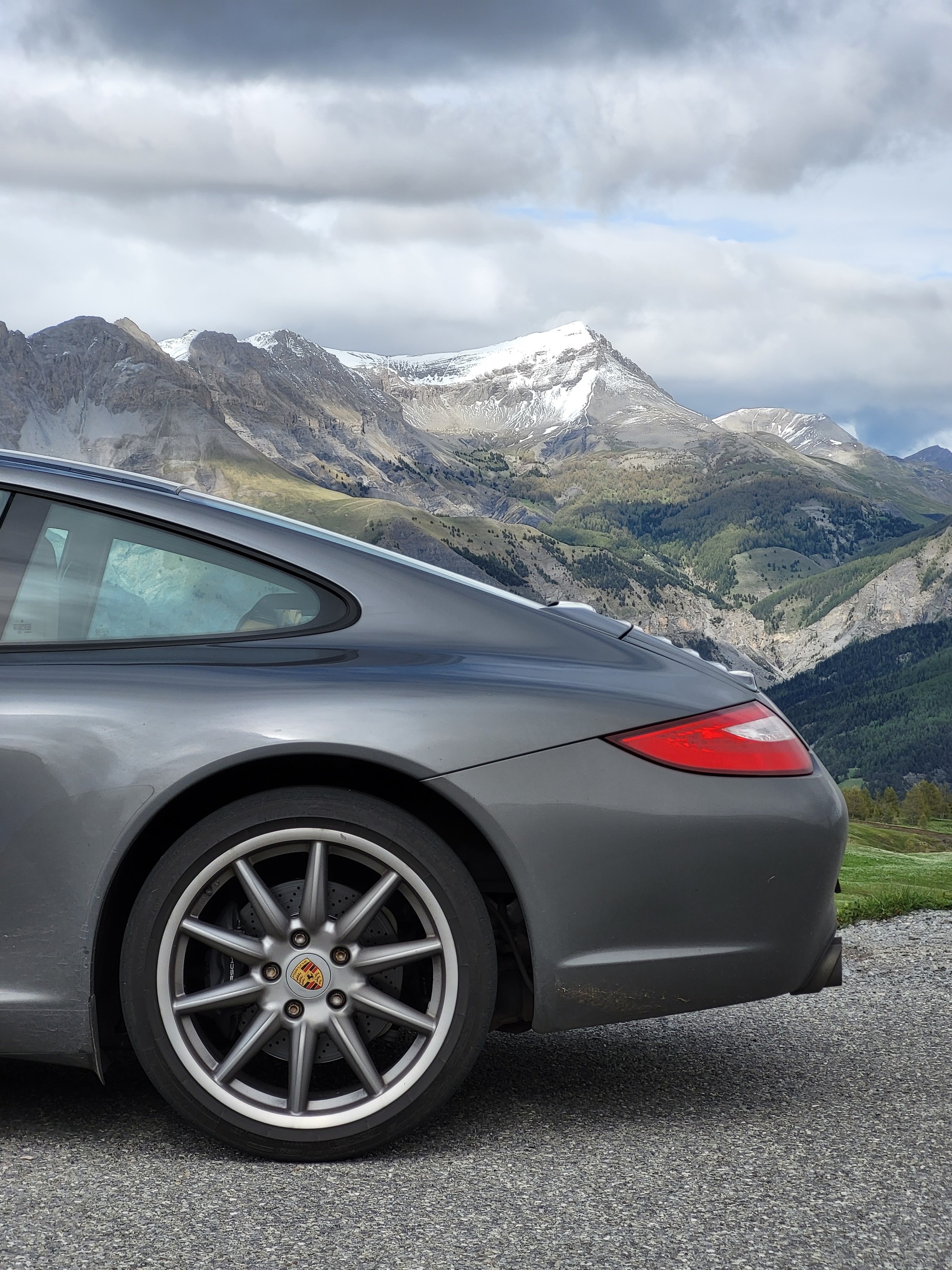 PORSCHE 911 mit kompletter Porsche Wartungshistorie, Service ca. alle 5000 km, Handschalter, original Sportabgasanlage-image-12