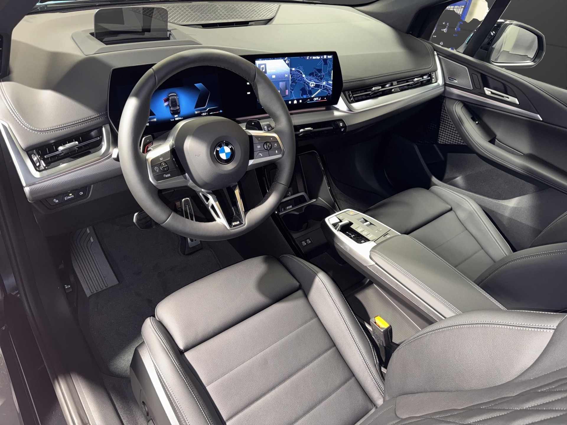 BMW 223i xDrive Active Tourer-image-7