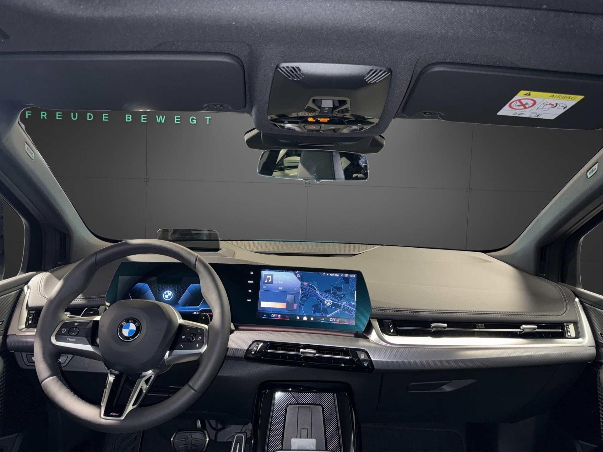 BMW 223i xDrive Active Tourer-image-19
