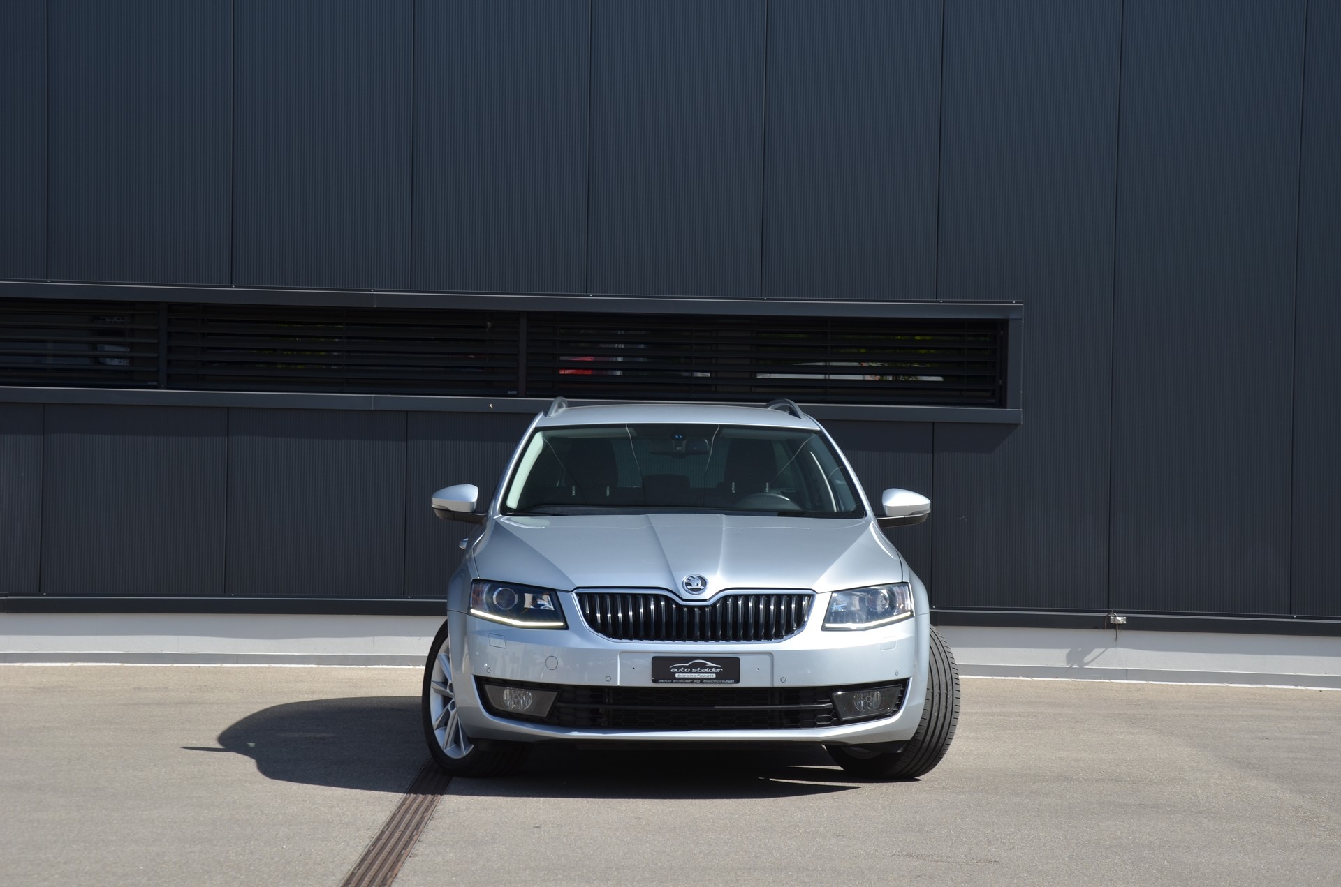 SKODA Octavia Combi 1.8 TSI Elegance 4x4 DSG-image-5