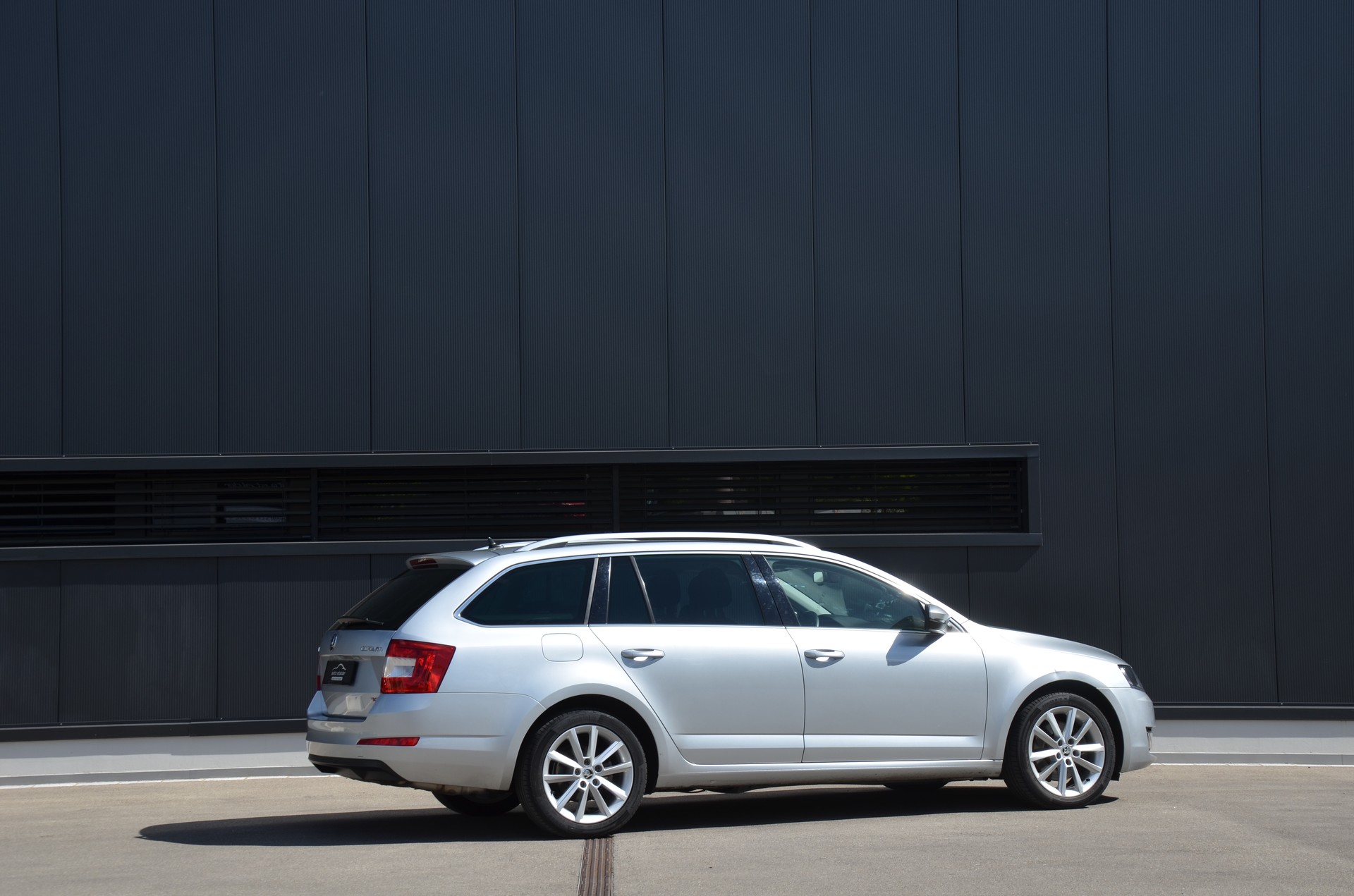 SKODA Octavia Combi 1.8 TSI Elegance 4x4 DSG-showroom-element-3