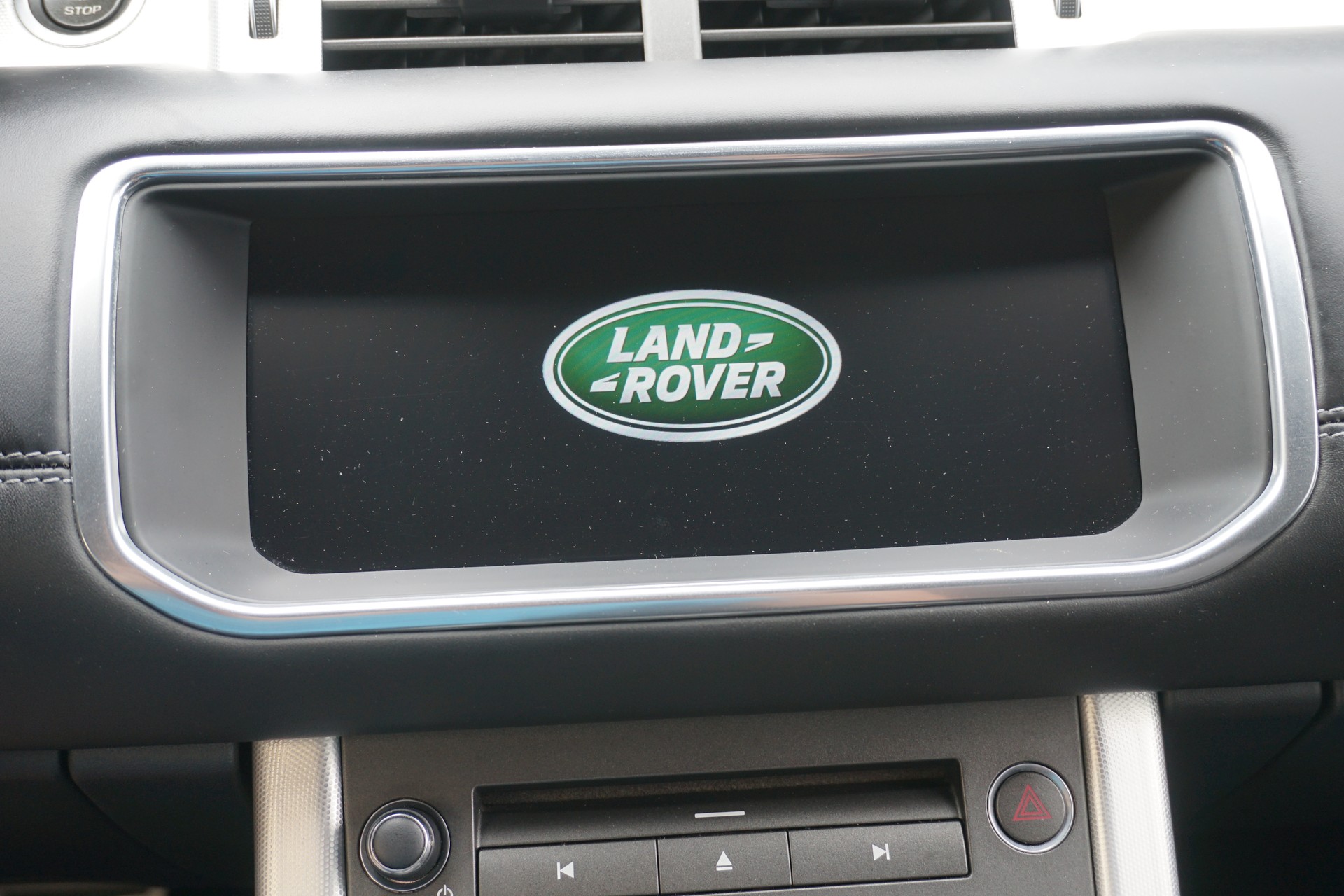 LAND ROVER Evoque 2.0Si4 HSE Dynamic Convertible 241 PS "Benziner"-image-23