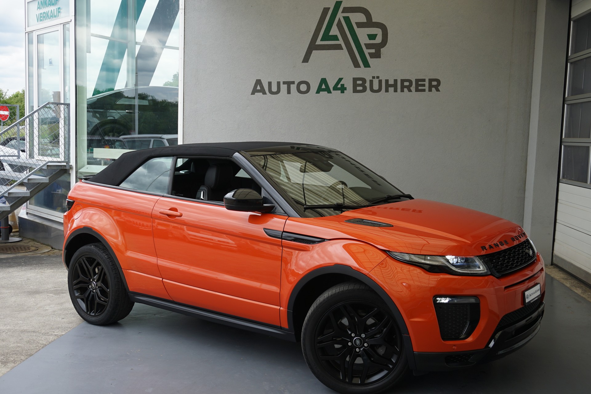 LAND ROVER Evoque 2.0Si4 HSE Dynamic Convertible 241 PS "Benziner"-showroom-element-2