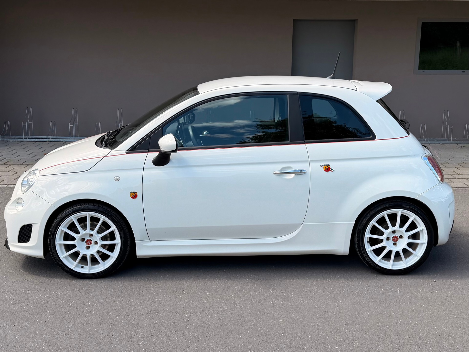 FIAT 500 1.4 16V Turbo Abarth-image-5
