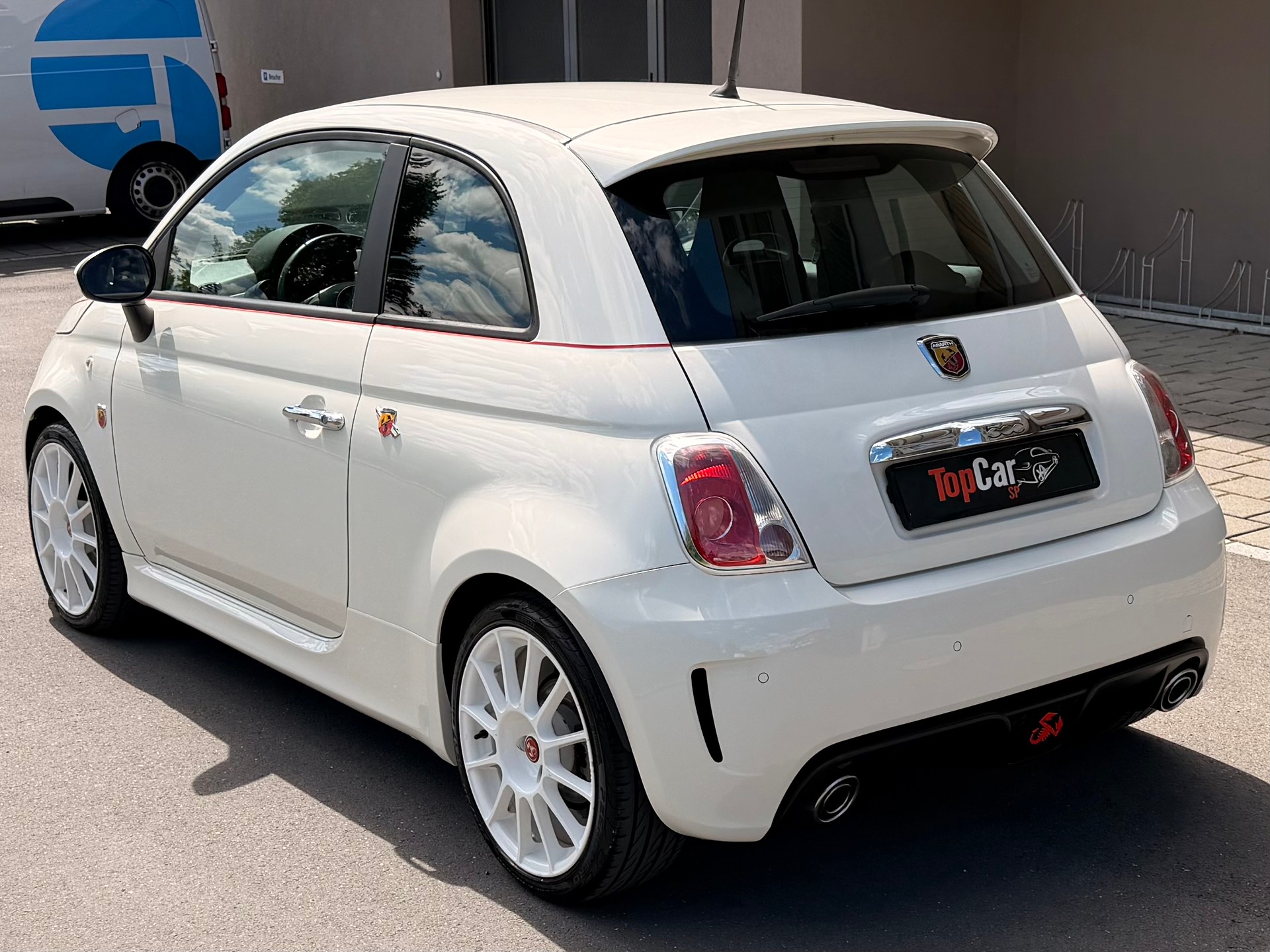 FIAT 500 1.4 16V Turbo Abarth-image-4