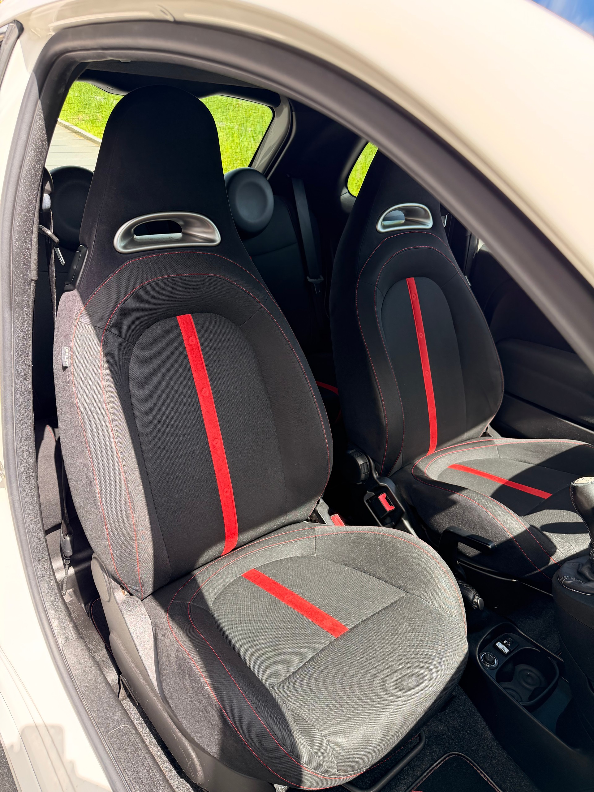 FIAT 500 1.4 16V Turbo Abarth-image-13