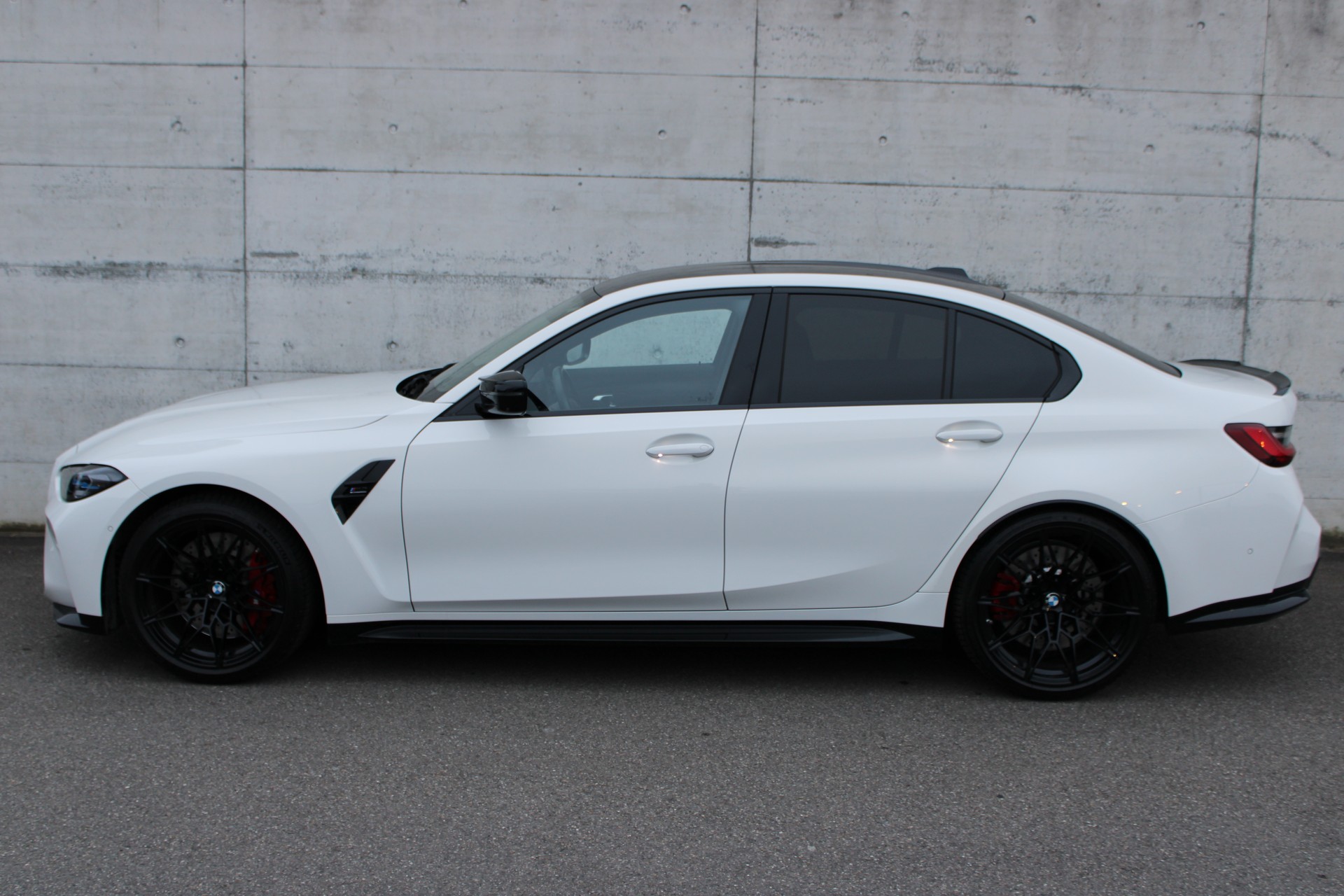 BMW M3 Competition M xDrive-showroom-element-3